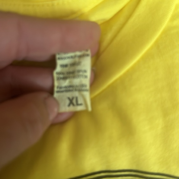 Dutch Bros Yellow VINTAGE T MEDIUM + XL Windsurfer EST. 1992 RARE - Picture 11 of 11